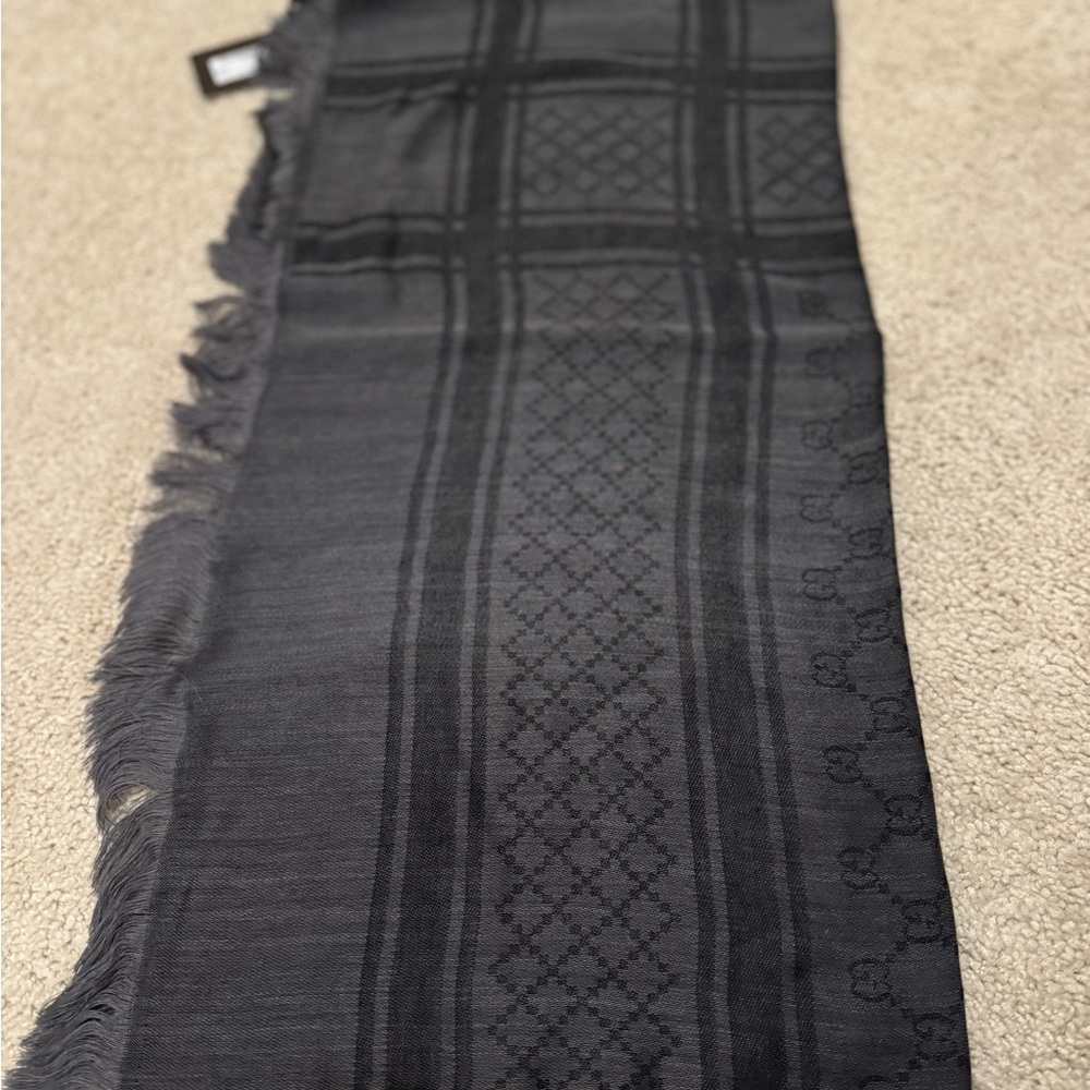 Gucci Black Patterned Scarf